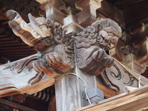 社殿の彫り物