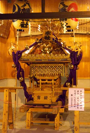 大祭の本社神輿